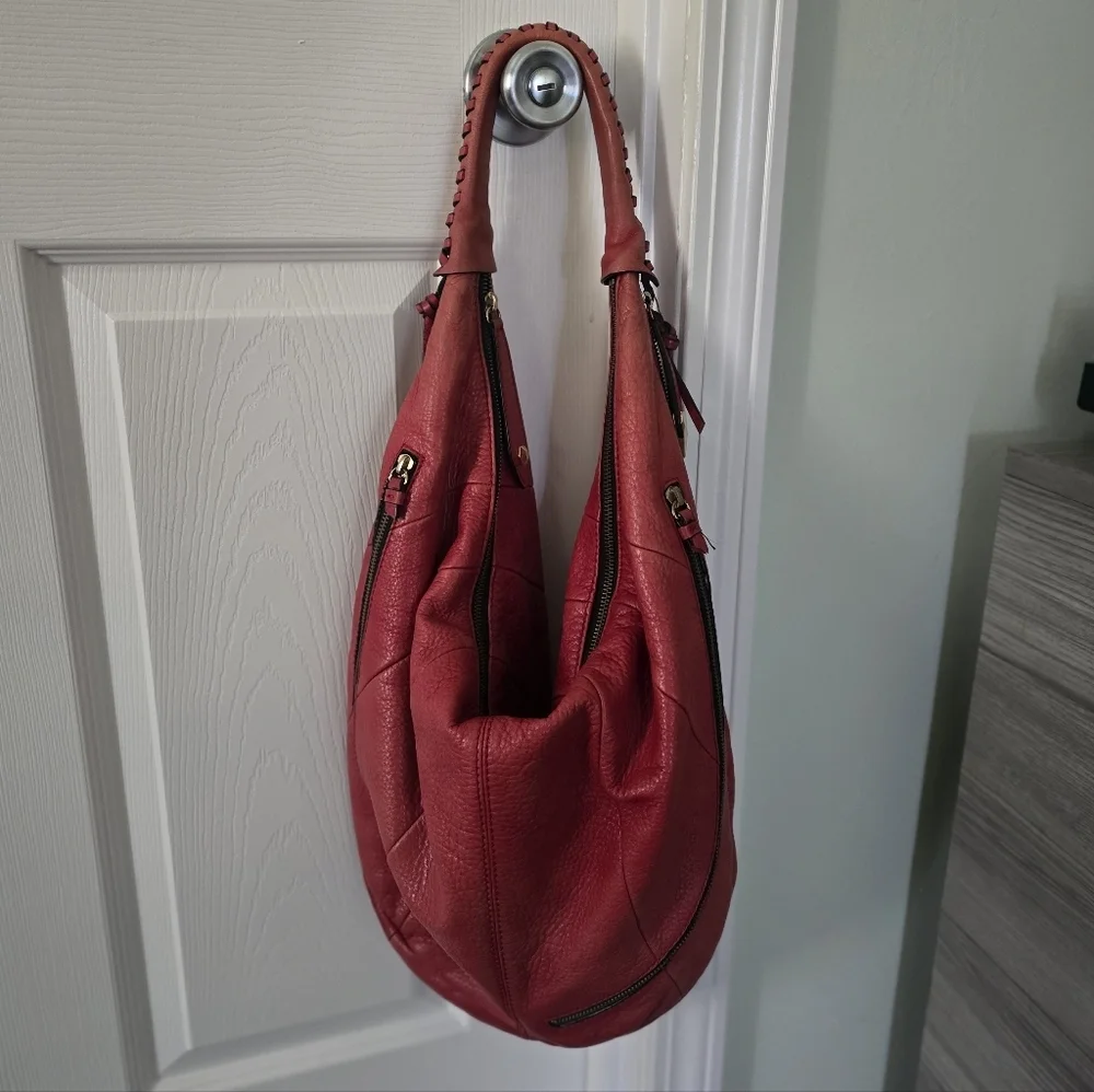 orYANY spacious features